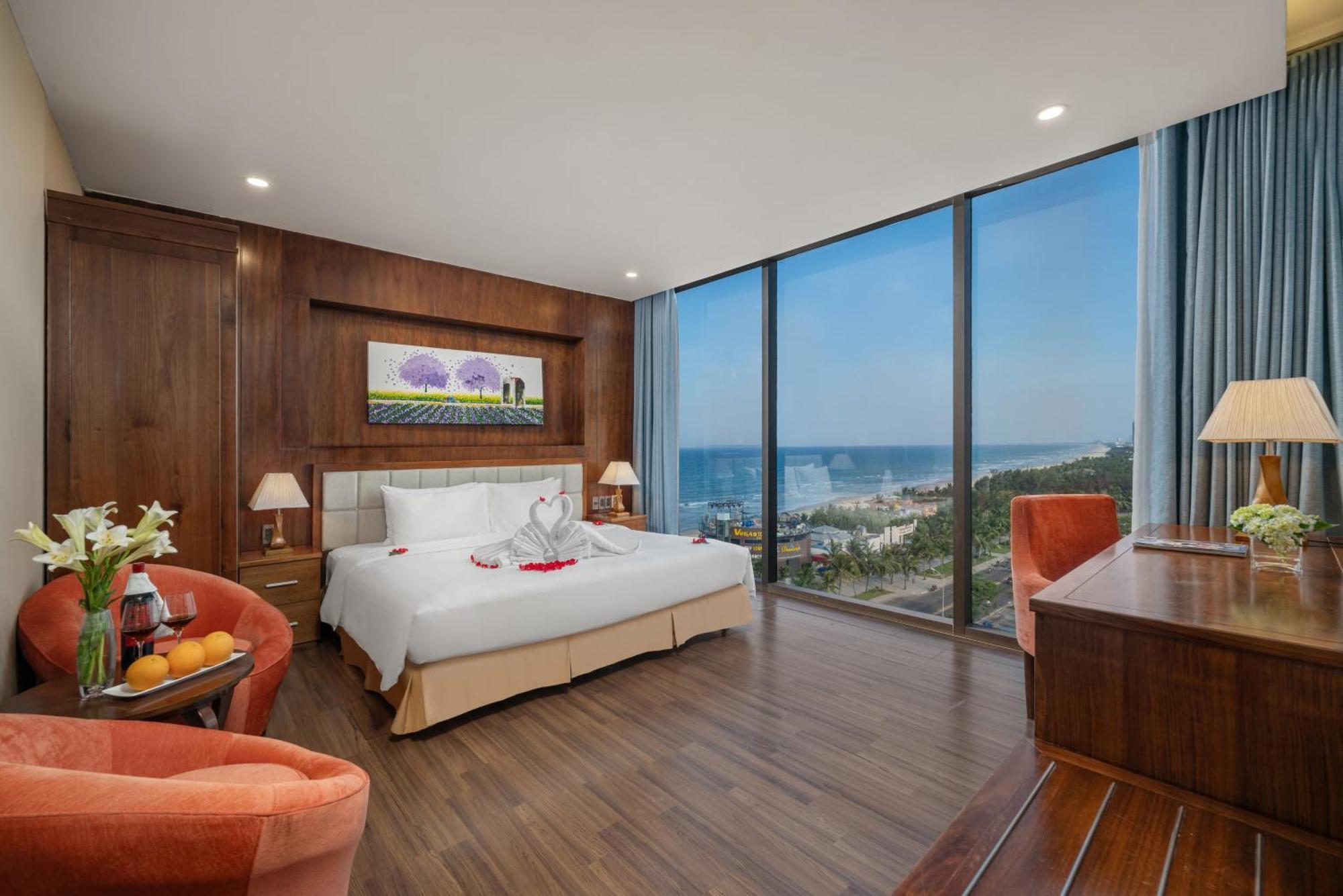 Yarra Ocean Suites Danang Exterior foto