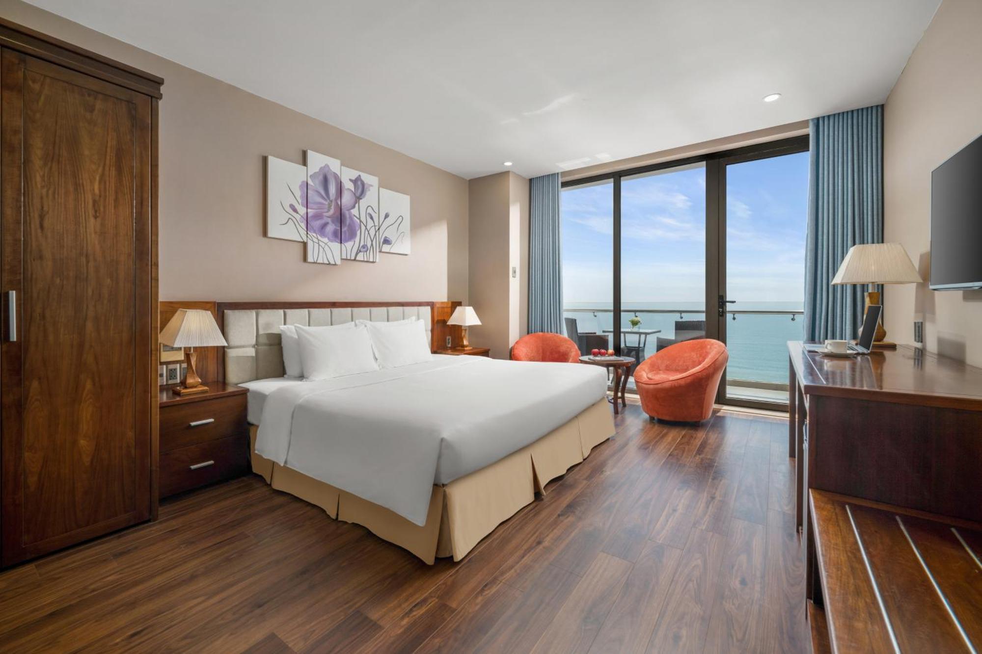 Yarra Ocean Suites Danang Exterior foto