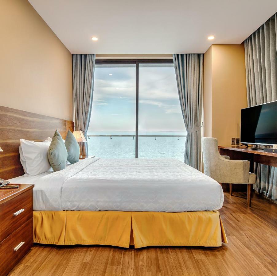 Yarra Ocean Suites Danang Exterior foto